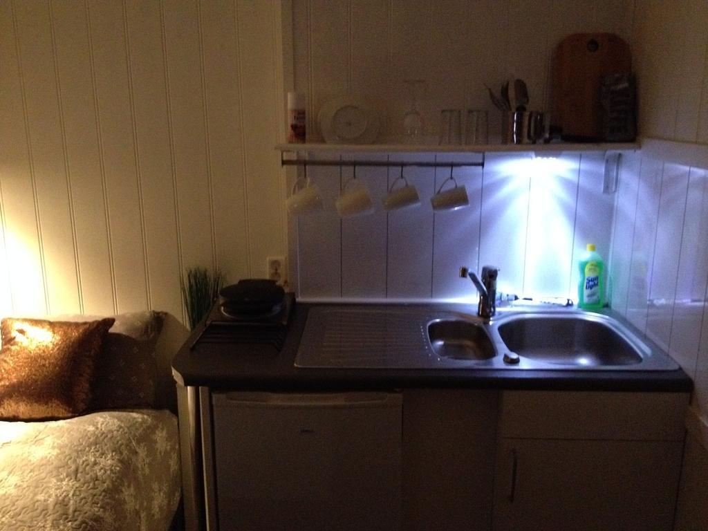 Bed & Waffles, Tromso Hotell Exteriör bild