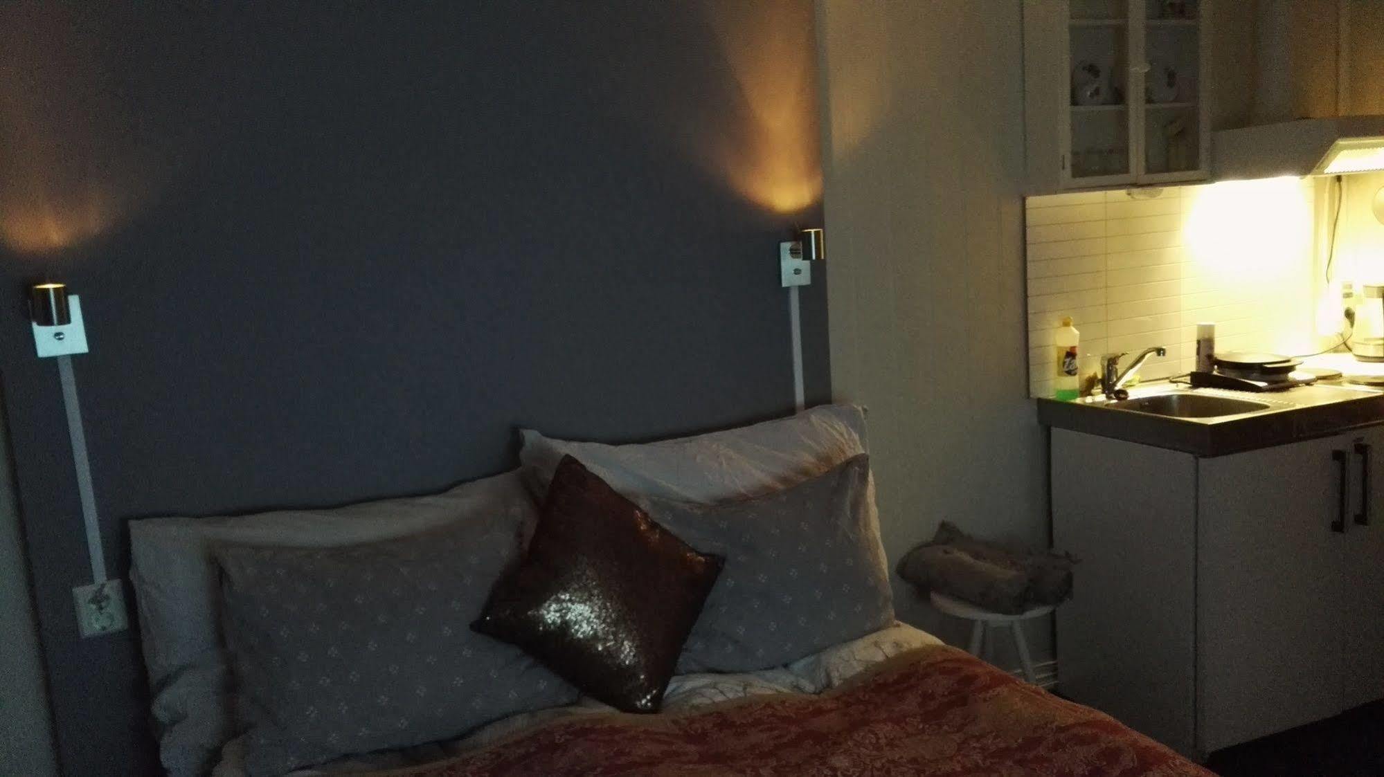 Bed & Waffles, Tromso Hotell Exteriör bild