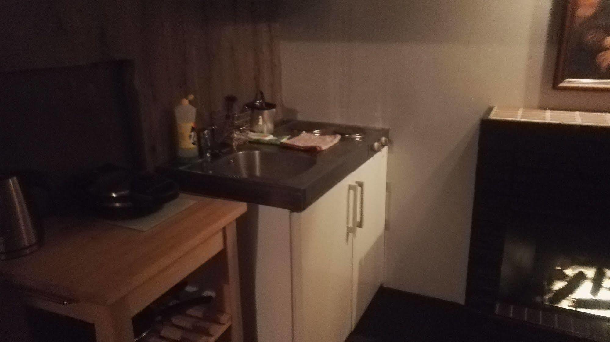 Bed & Waffles, Tromso Hotell Exteriör bild