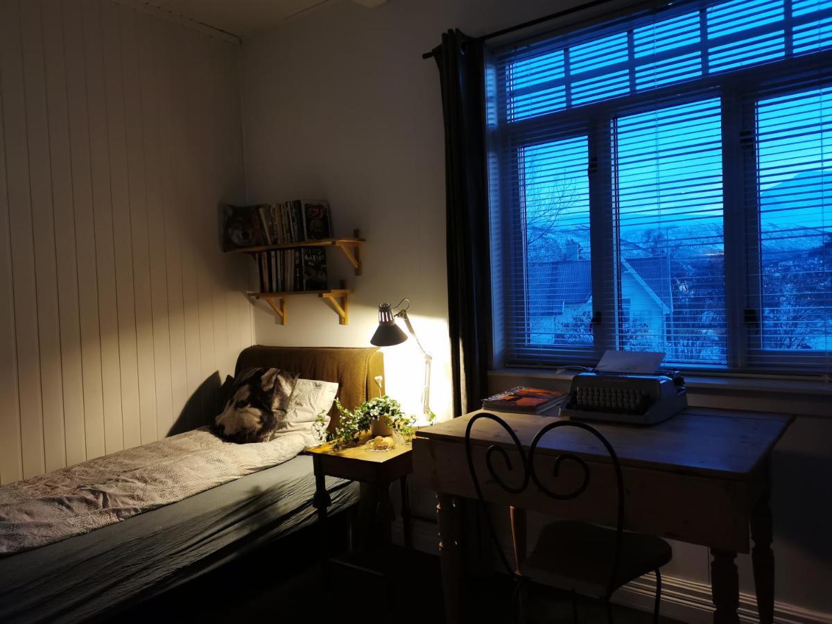 Bed & Waffles, Tromso Hotell Exteriör bild